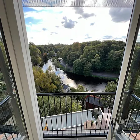 Tawny Nook - Luxury Riverside Retreat *
