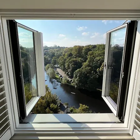 Tawny Nook - Luxury Riverside Retreat 纳尔斯伯勒